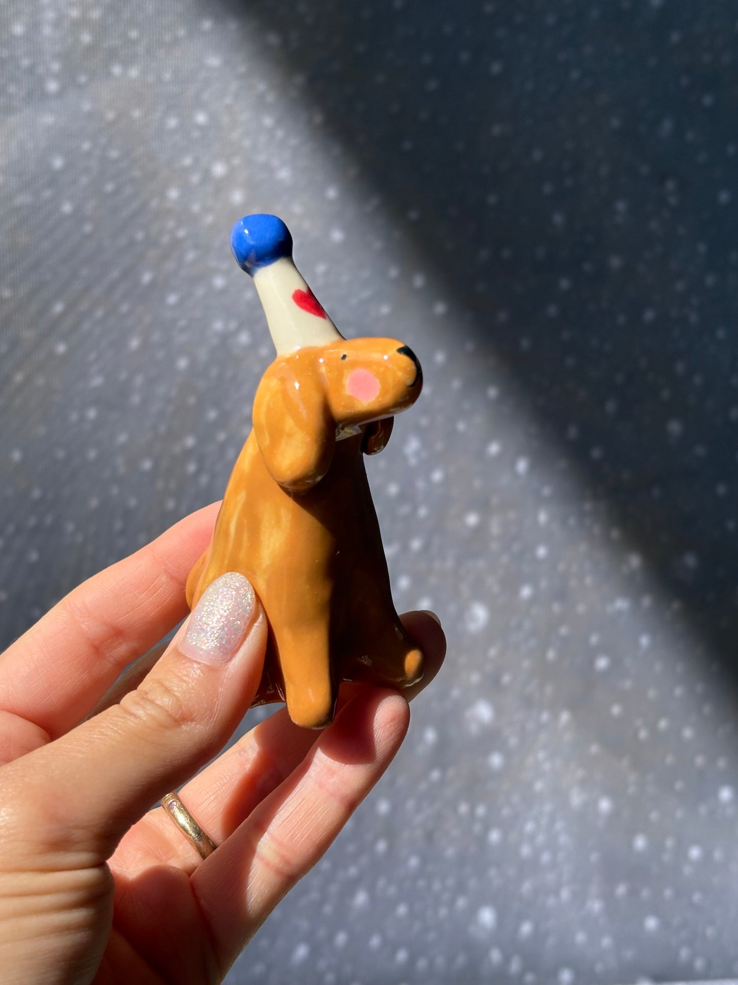 Party hat dog ring holder